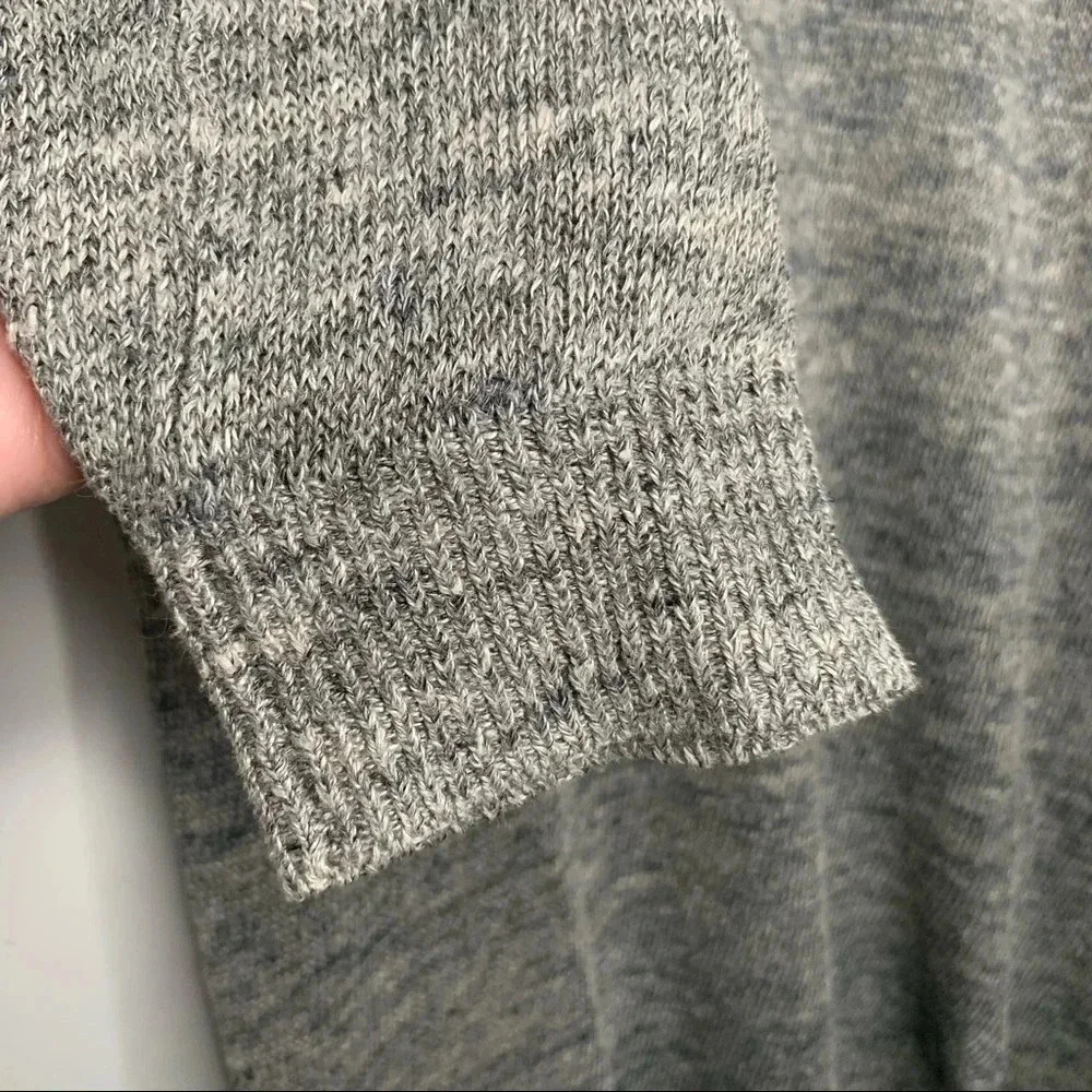 Vince Gray 100% Linen V-Neck Long Sweater Size Medium - Picture 4 of 8